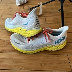 Hoka Clifton 8
